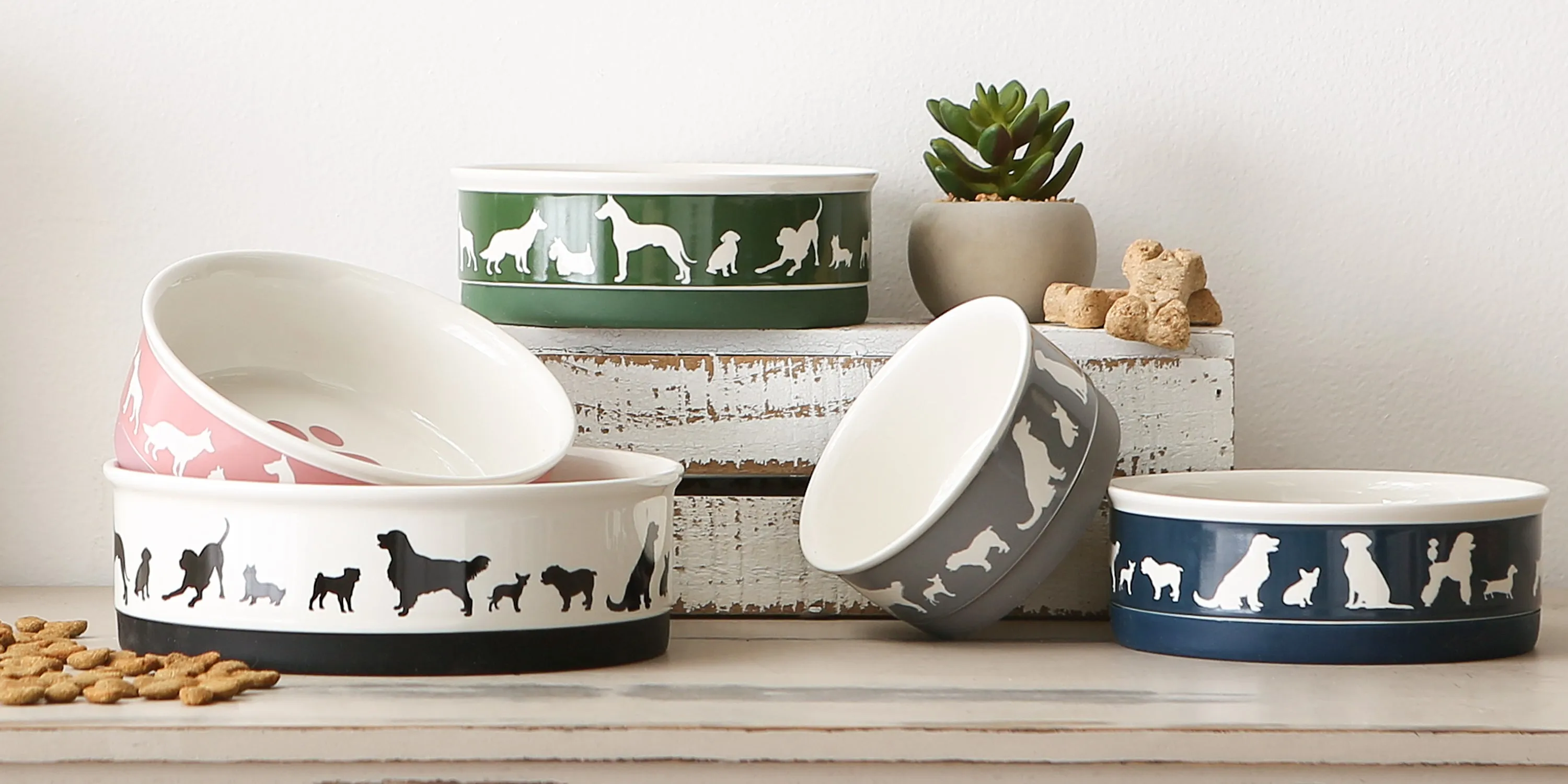 Black/White Dog Show Pet Bowl Set of 2, Medium - 1.5 C. Capacity