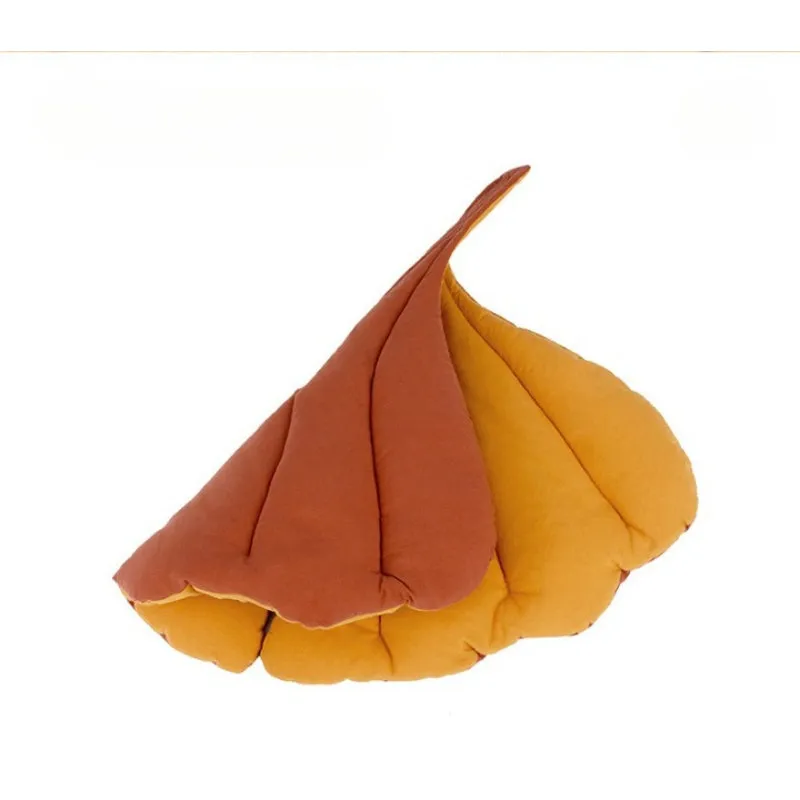 Leaf Shape Cat Sleeping Bed