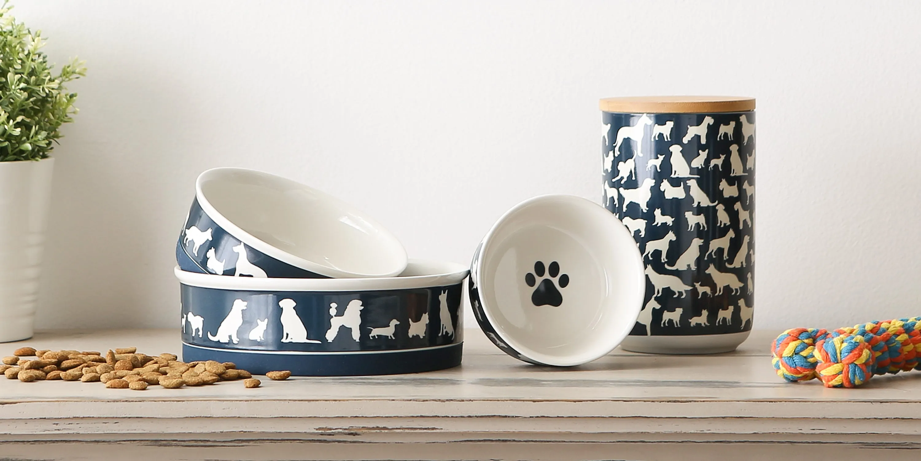 Navy Dog Show Pet Bowl Set/2, Medium - 1.5 C. Capacity