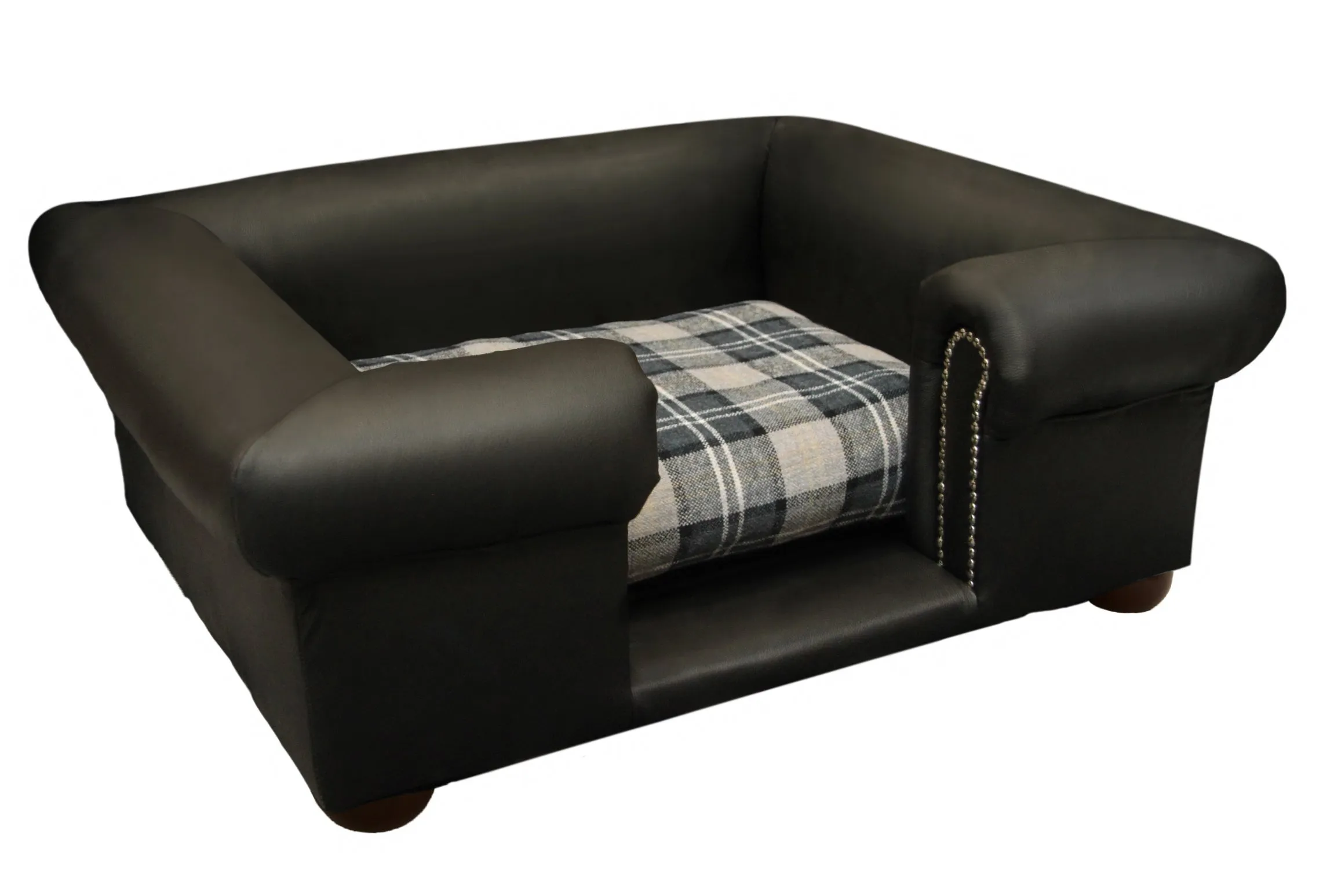 "Buckingham" Dog Beds - Real Leathers